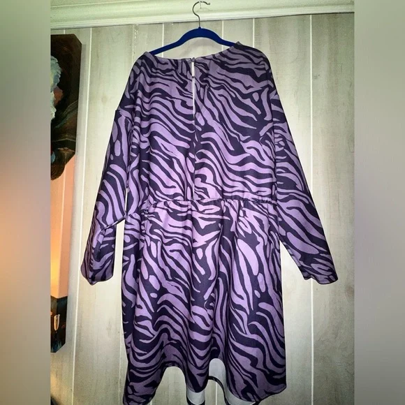 ASOS Design- Women Animal Printed Curve Twist Mini Dress, Purple Combo Size 22 - Picture 6 of 8